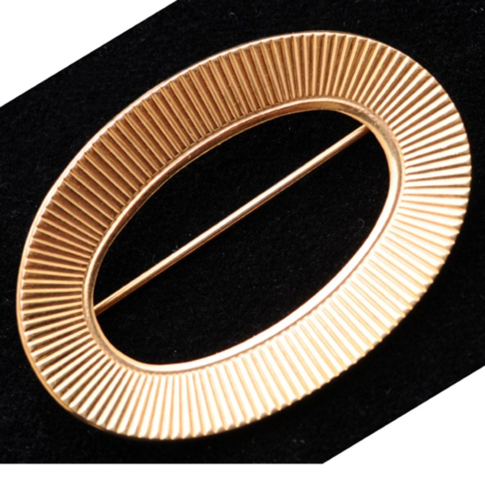 12K Gold Filled oval shaped Winard pin